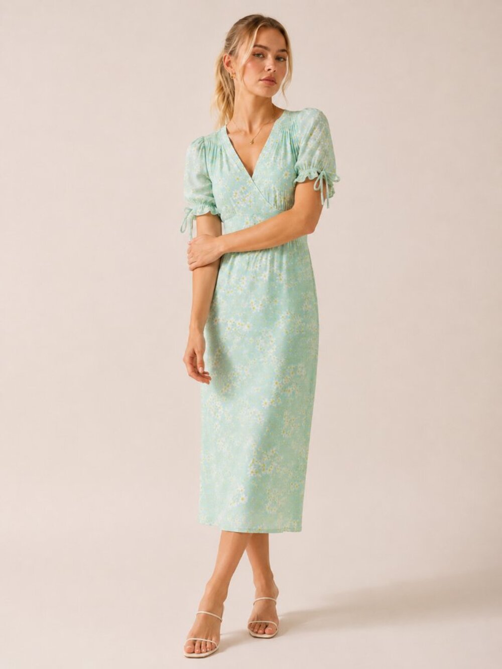 Faithful The Brand Mejia Midi Dress Zhoe Floral Print